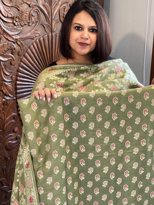 Pista Green Woven Suit Set with Zari and Meenakari in Weaving in Pure Moonga Silk - Masakalee