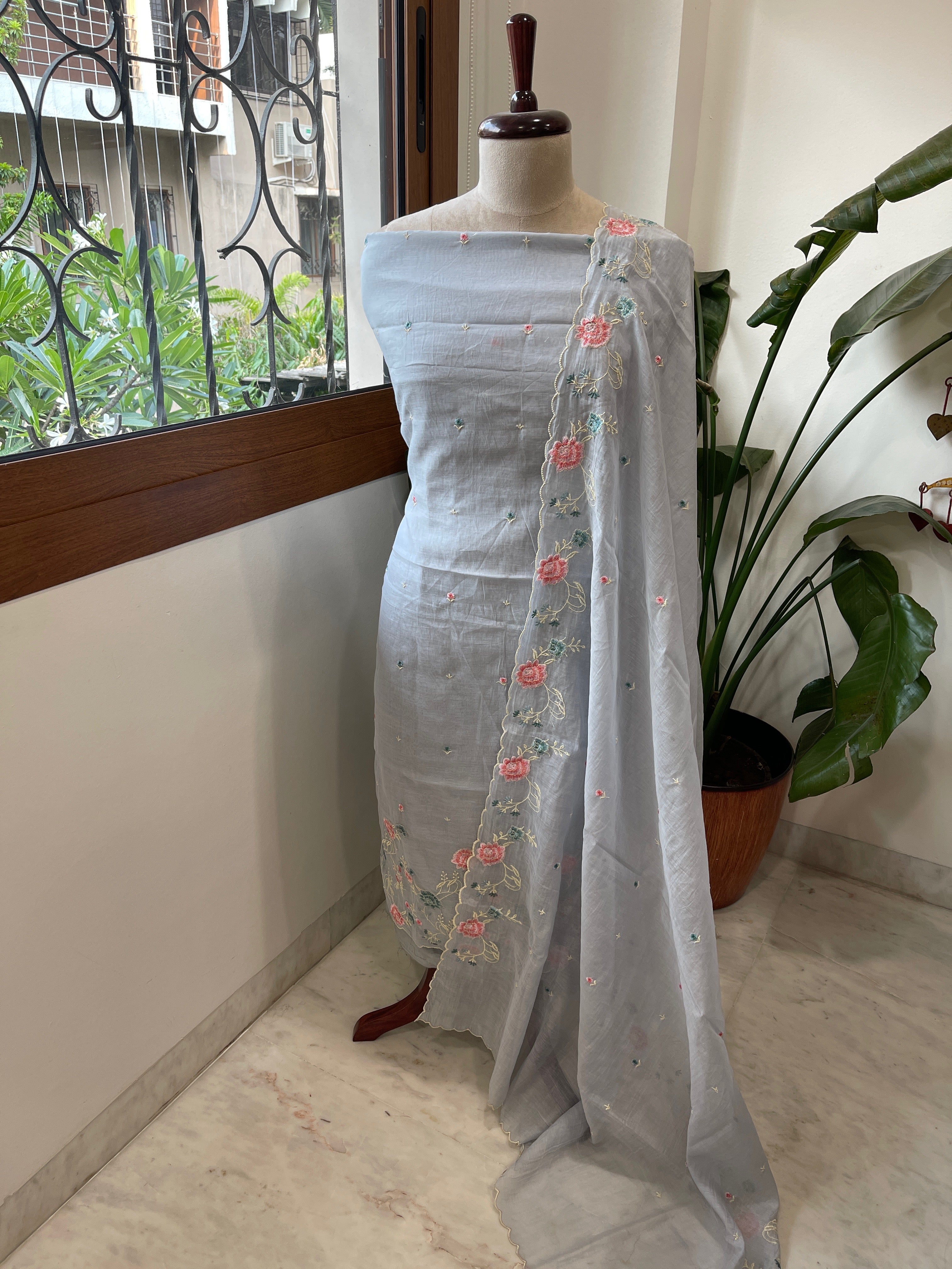 Powder Blue Suit Set with Thread Embroidery in Mul Chanderi - Masakalee