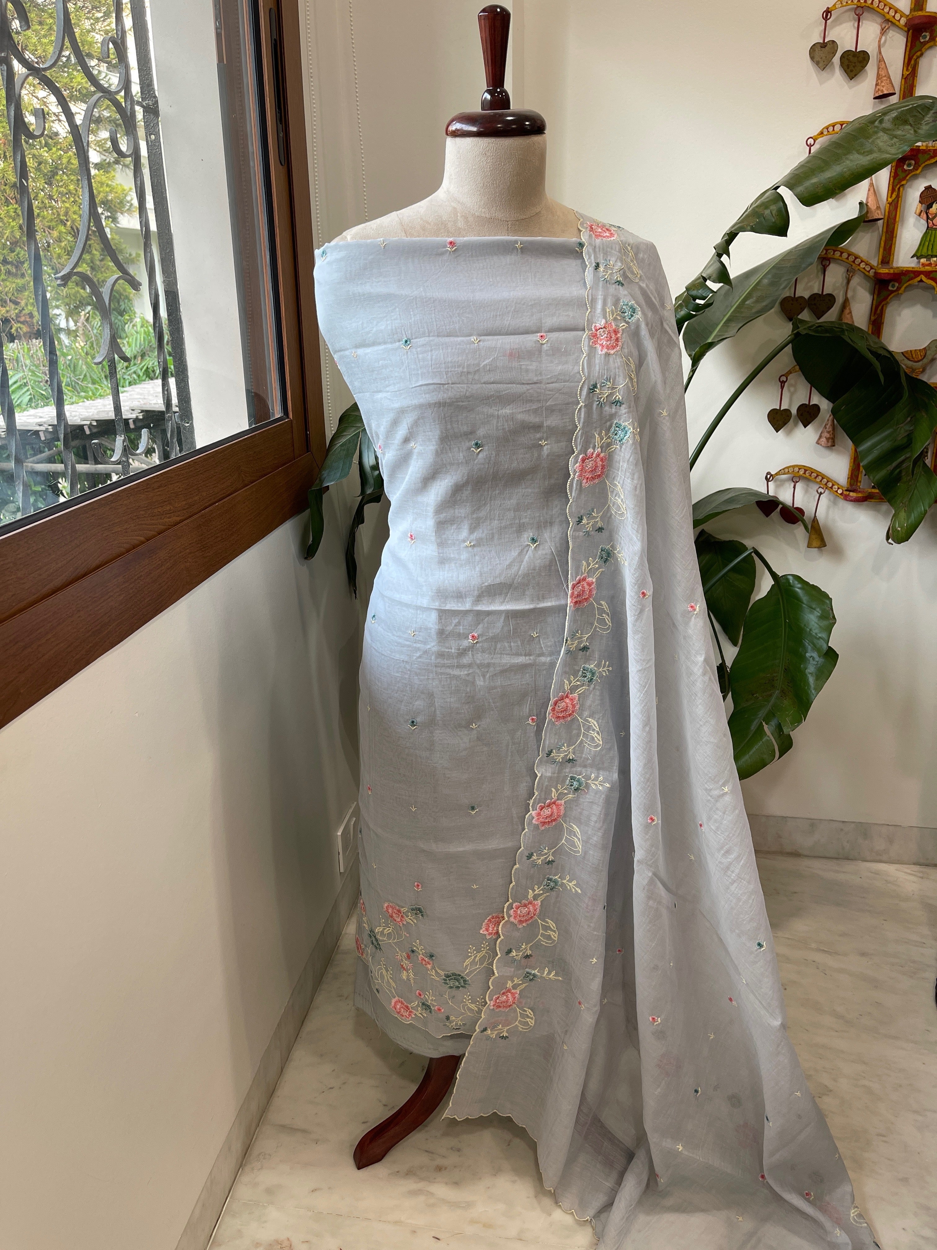 Powder Blue Suit Set with Thread Embroidery in Mul Chanderi - Masakalee