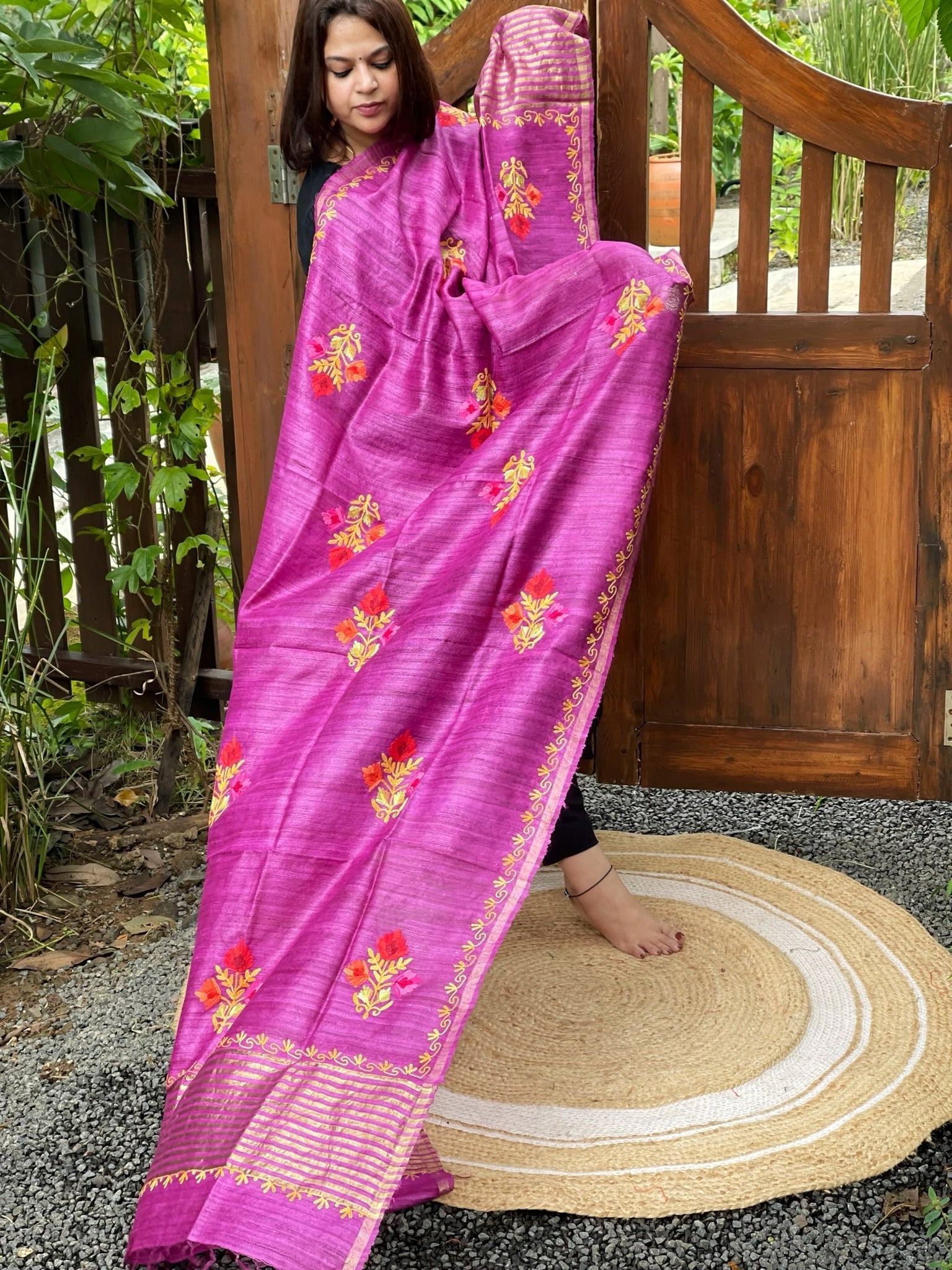 Purple Kashmiri Aari Embroidered Dupatta in Geecha Silk - Masakalee