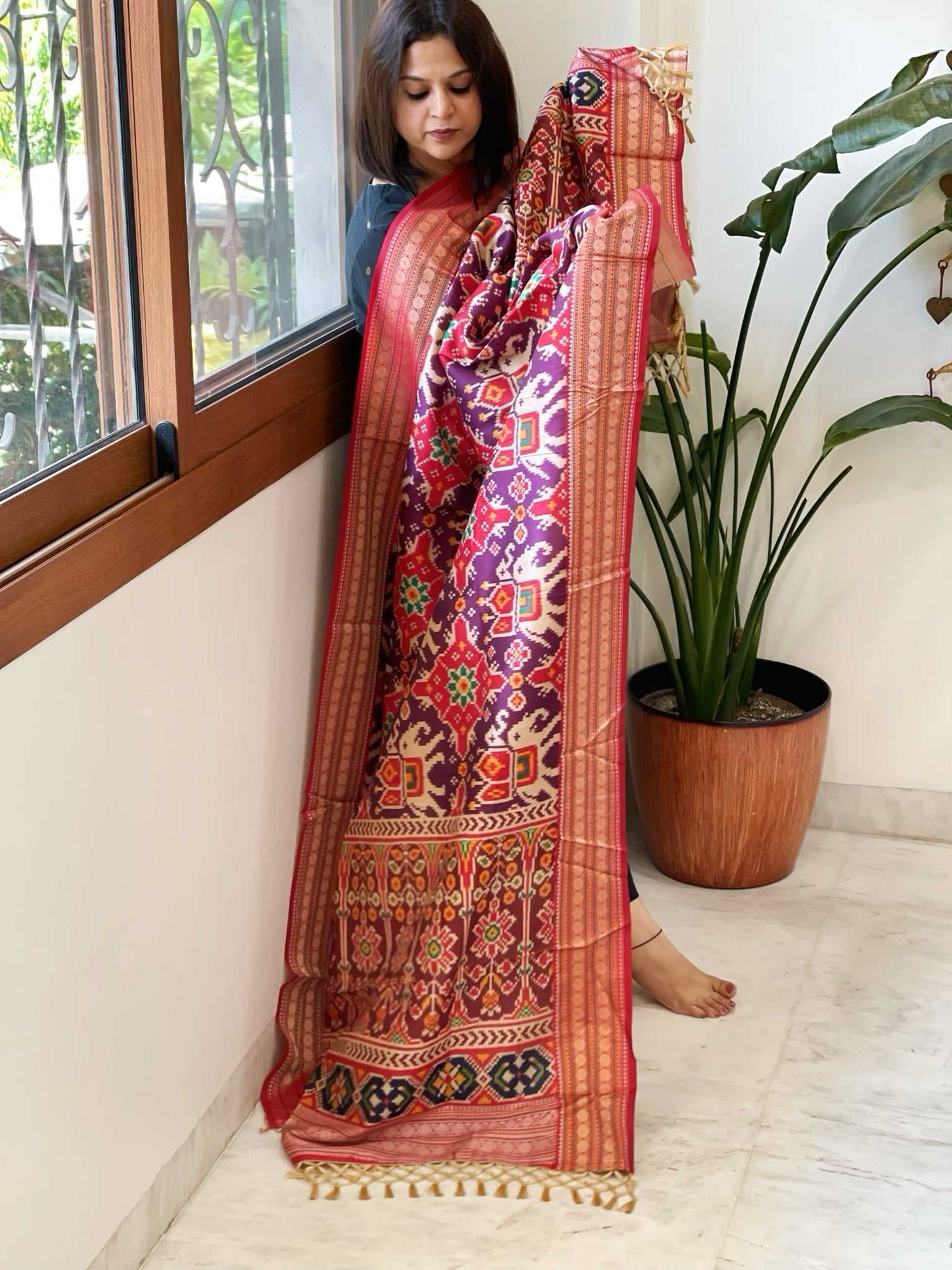 Purple Printed Patola Dupatta in Fine Art Silk - Masakalee