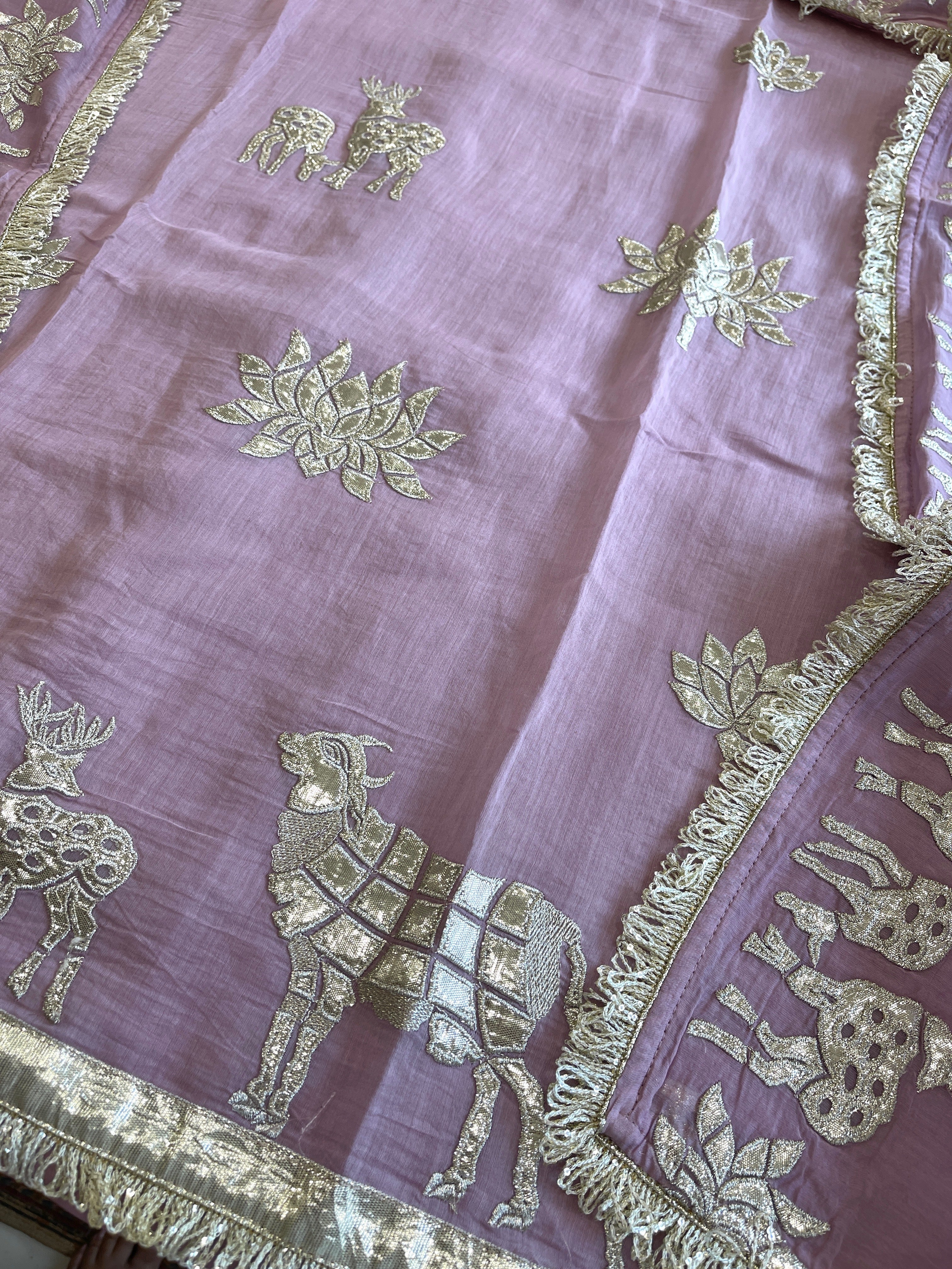 Purplish Pink Gota Applique Suit Set in Pure Mul Chanderi - Masakalee
