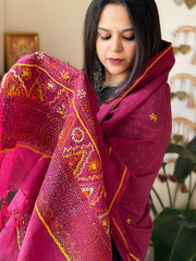 Purplish Pink Lambani Handwork Dupatta with Self in Pure Handwoven Cotton - Masakalee