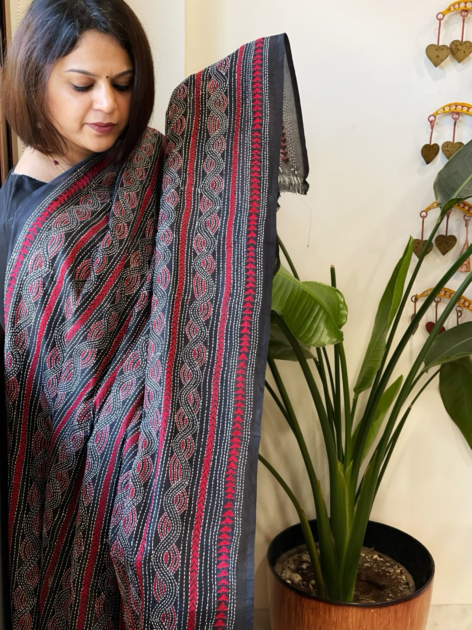 Red, Black Handmade Kantha Dupatta in Silk - Masakalee