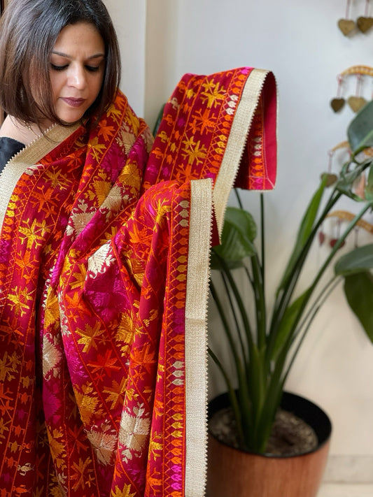 Red Designer Phulkari Dupatta in Khaddar Cotton - Masakalee
