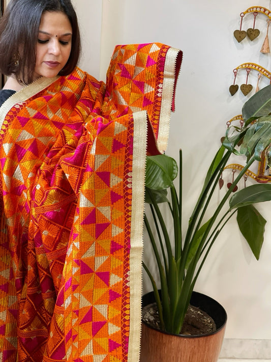Red Designer Phulkari Dupatta in Khaddar Cotton - Masakalee