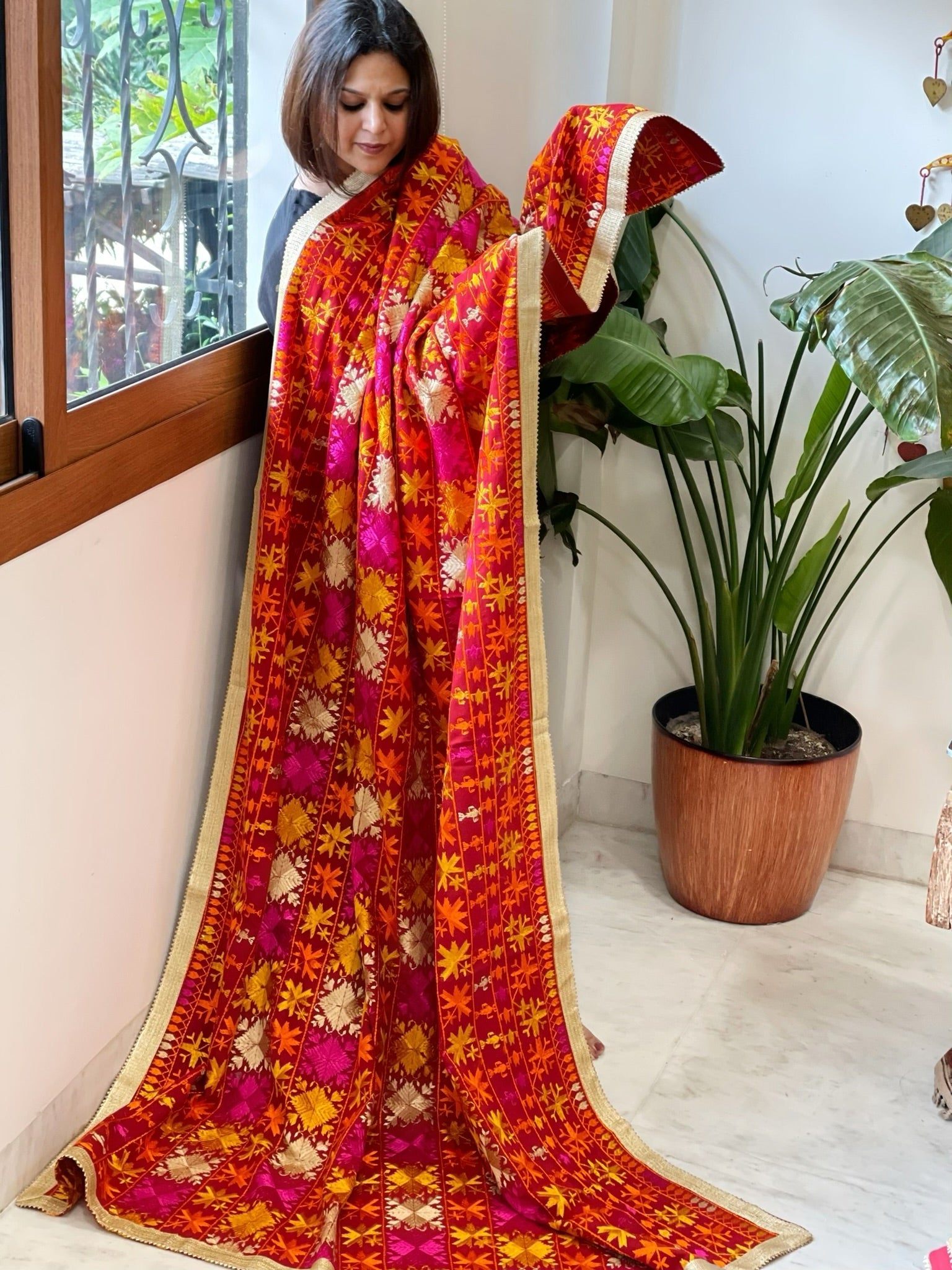 Red Designer Phulkari Dupatta in Khaddar Cotton - Masakalee