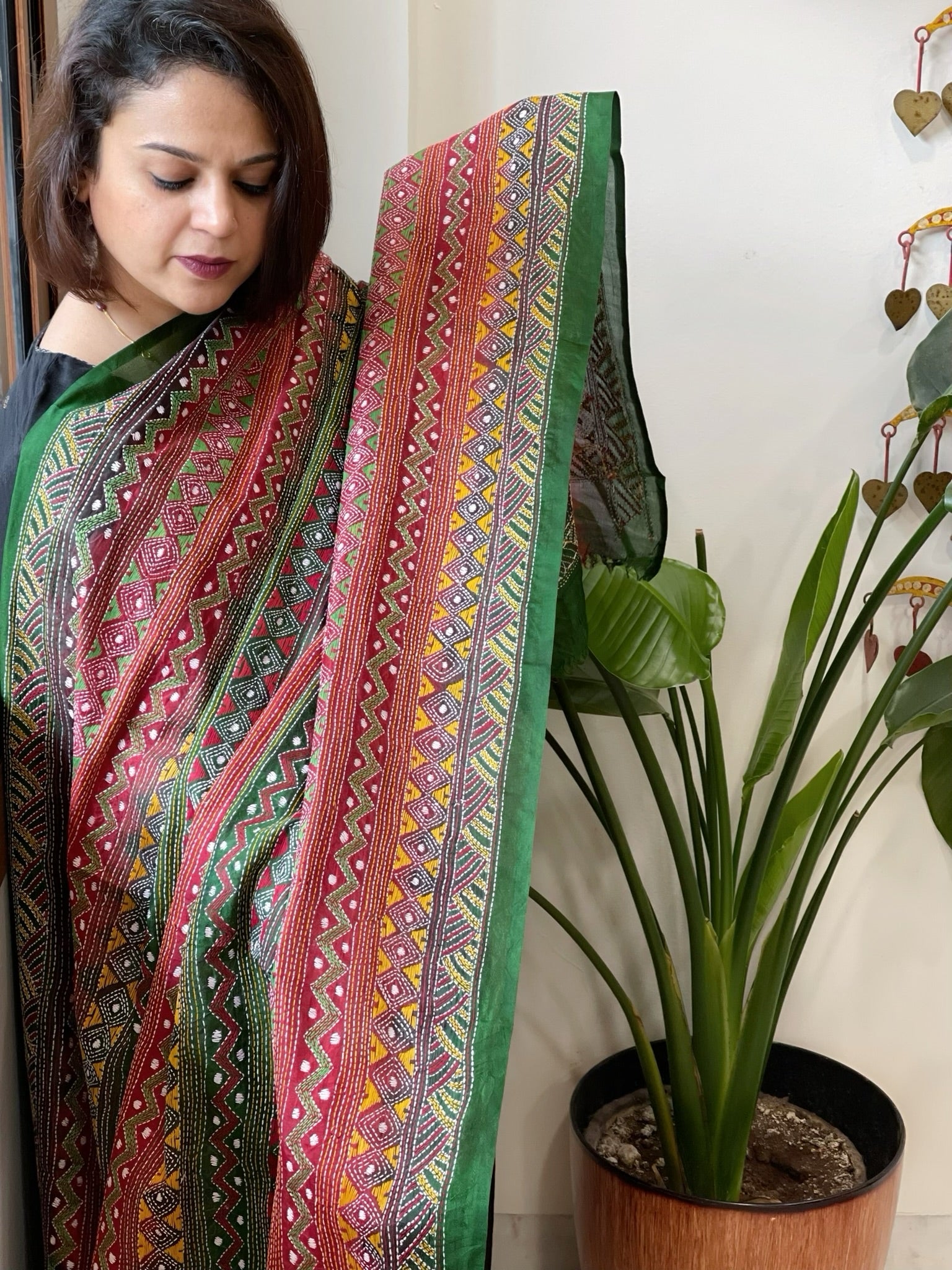 Red, Green Handmade Kantha Dupatta in Silk - Masakalee