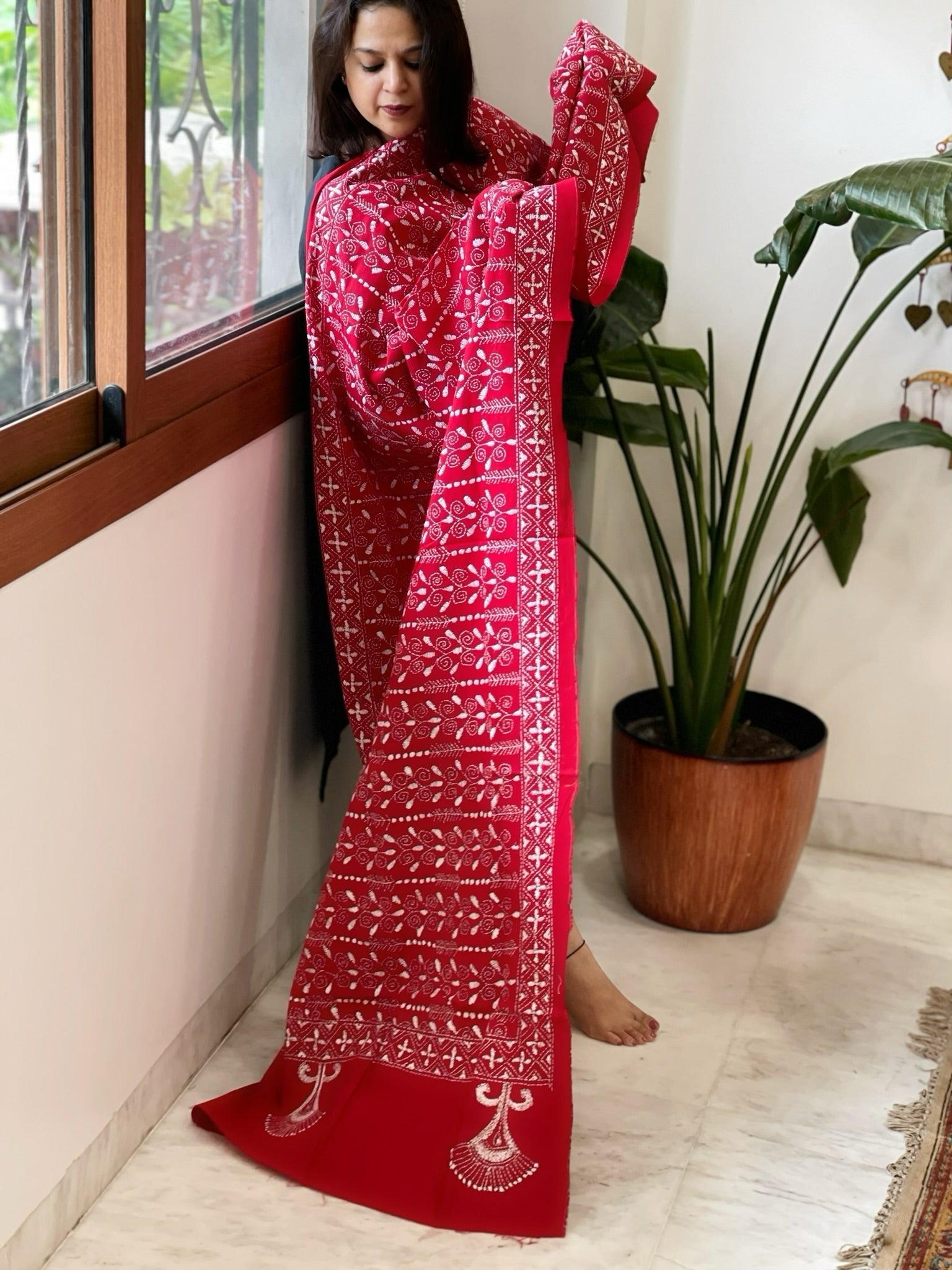 Red Handmade Kantha Dupatta in Pure Cotton - Masakalee