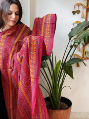 Red Handmade Kantha Dupatta in Silk - Masakalee