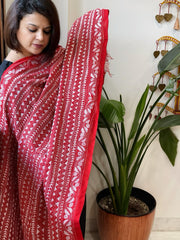 Red Handmade Kantha Dupatta in Silk - Masakalee