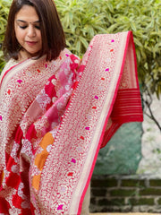 Red Handwoven Banarasi Rangkhat Dupatta in Pure Katan Silk - Masakalee