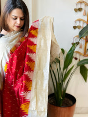 Red Handwoven Ikat Dupatta in Pure Silk - Masakalee