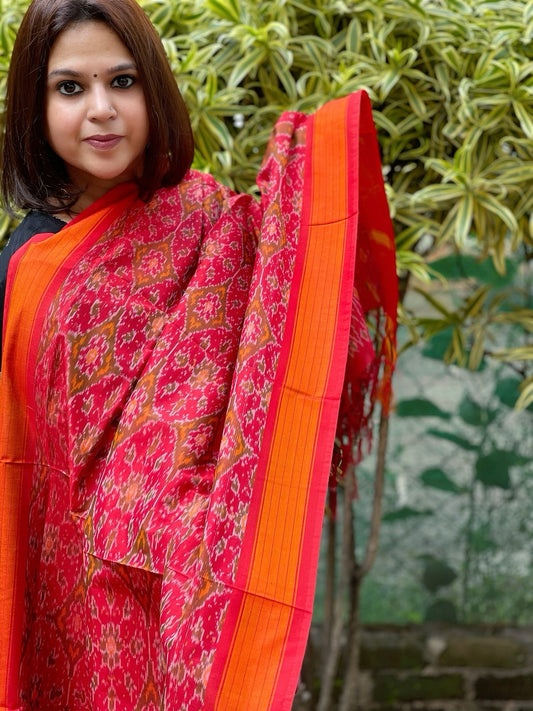 Red Handwoven Ikat Dupatta Pure Silk - Cotton - Masakalee