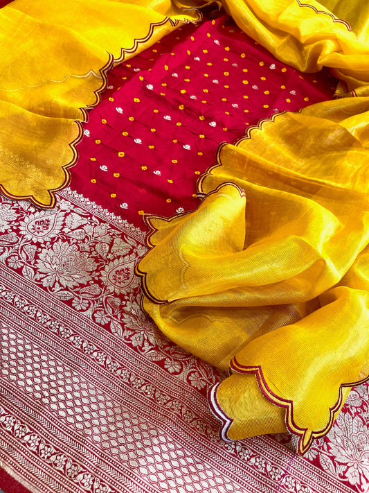 Red Handwoven Kadwa Banarasi with Hand Bandhani Suit Set in Pure Silk - Masakalee