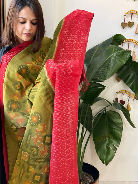 Red, Mehendi Green Handwoven Ikat Dupatta in Cotton - Masakalee