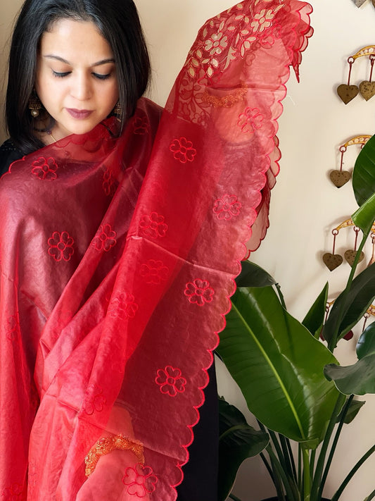Red Organza dupatta with Applique Work - Masakalee