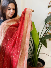 Red Woven Banarasi Dupatta in Tissue - Masakalee