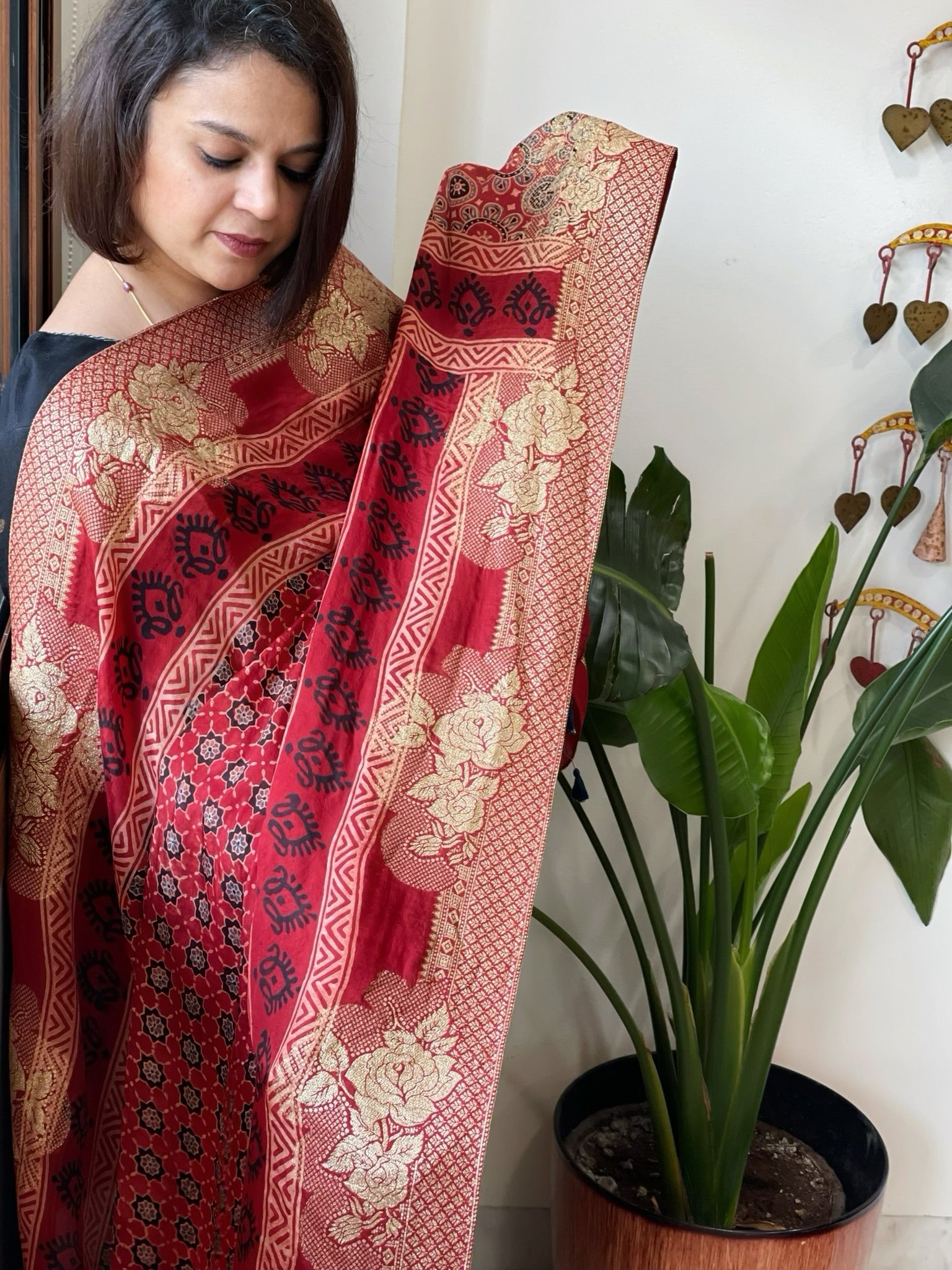 Reddish Rust Ajrakh Handblock Printed Organza Crepe Dupatta with Banarasi Border - Masakalee