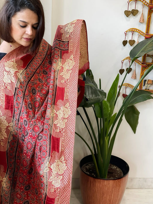 Reddish Rust Ajrakh Handblock Printed Organza Crepe Dupatta with Banarasi Border - Masakalee