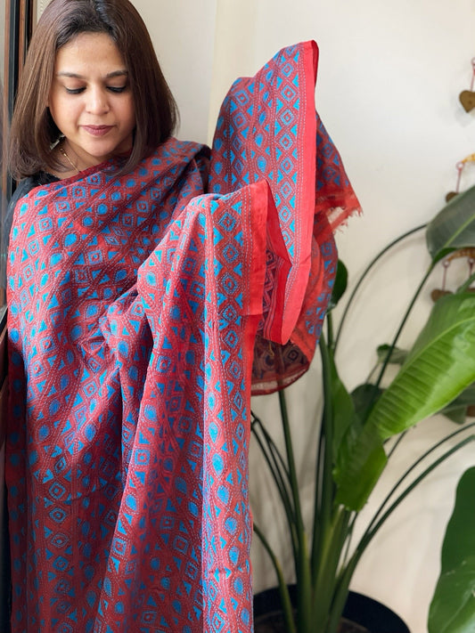 Rust Handmade Kantha Dupatta in Silk - Masakalee