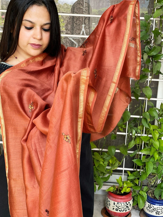 Sozni Hand Embroidery Dupatta in Pure Chanderi Silk - Masakalee