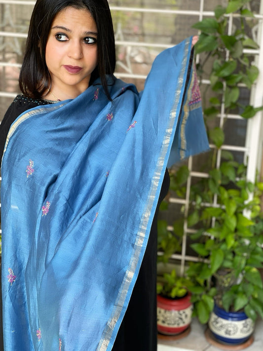 Sozni Hand Embroidery Dupatta in Pure Chanderi Silk - Masakalee