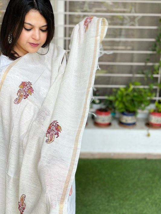 Sozni Hand Embroidery Dupatta in Pure Linen - Masakalee