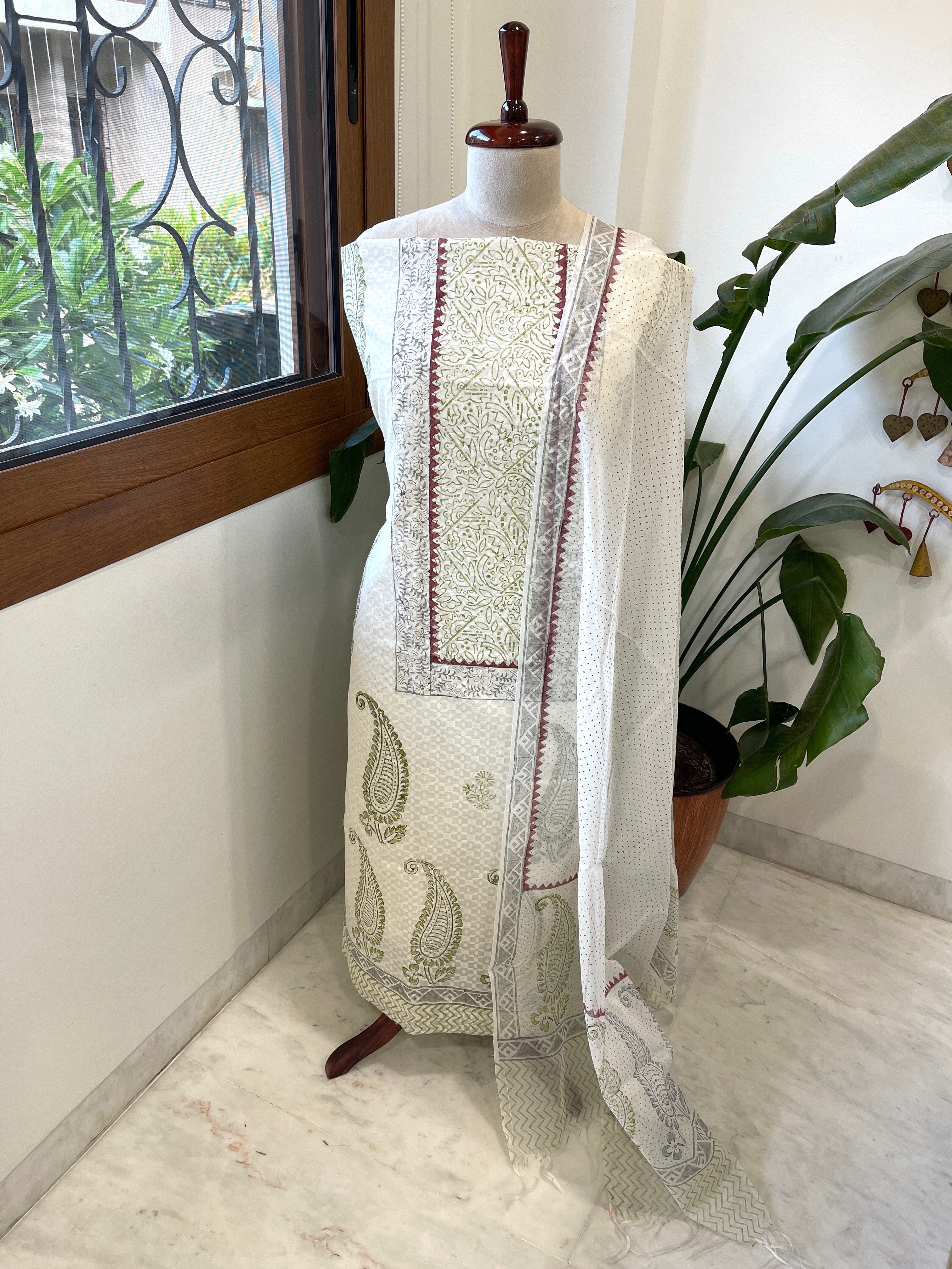 Suit Set with Block Print in Pure Mul Chanderi - Masakalee
