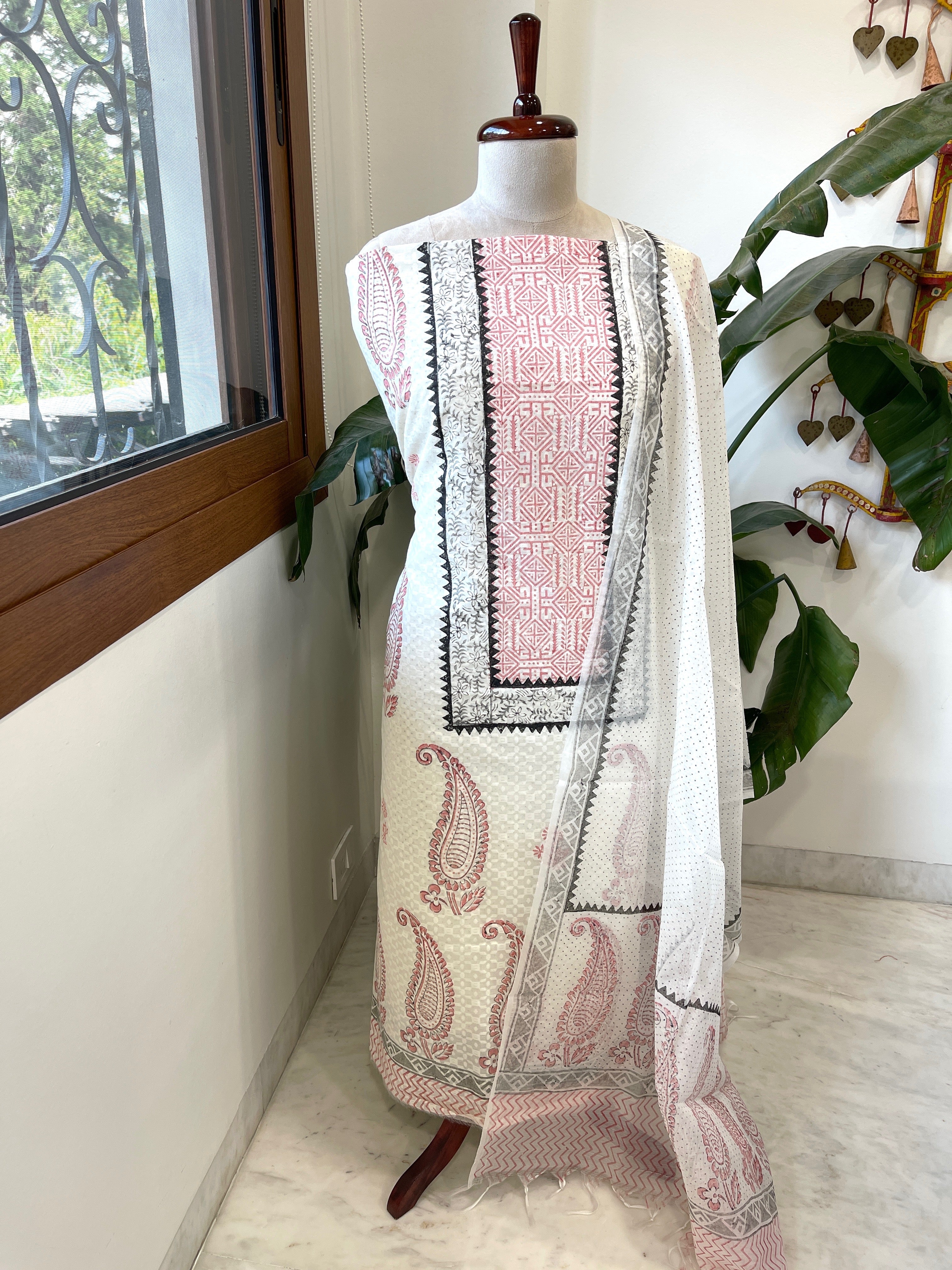 Suit Set with Block Print in Pure Mul Chanderi - Masakalee
