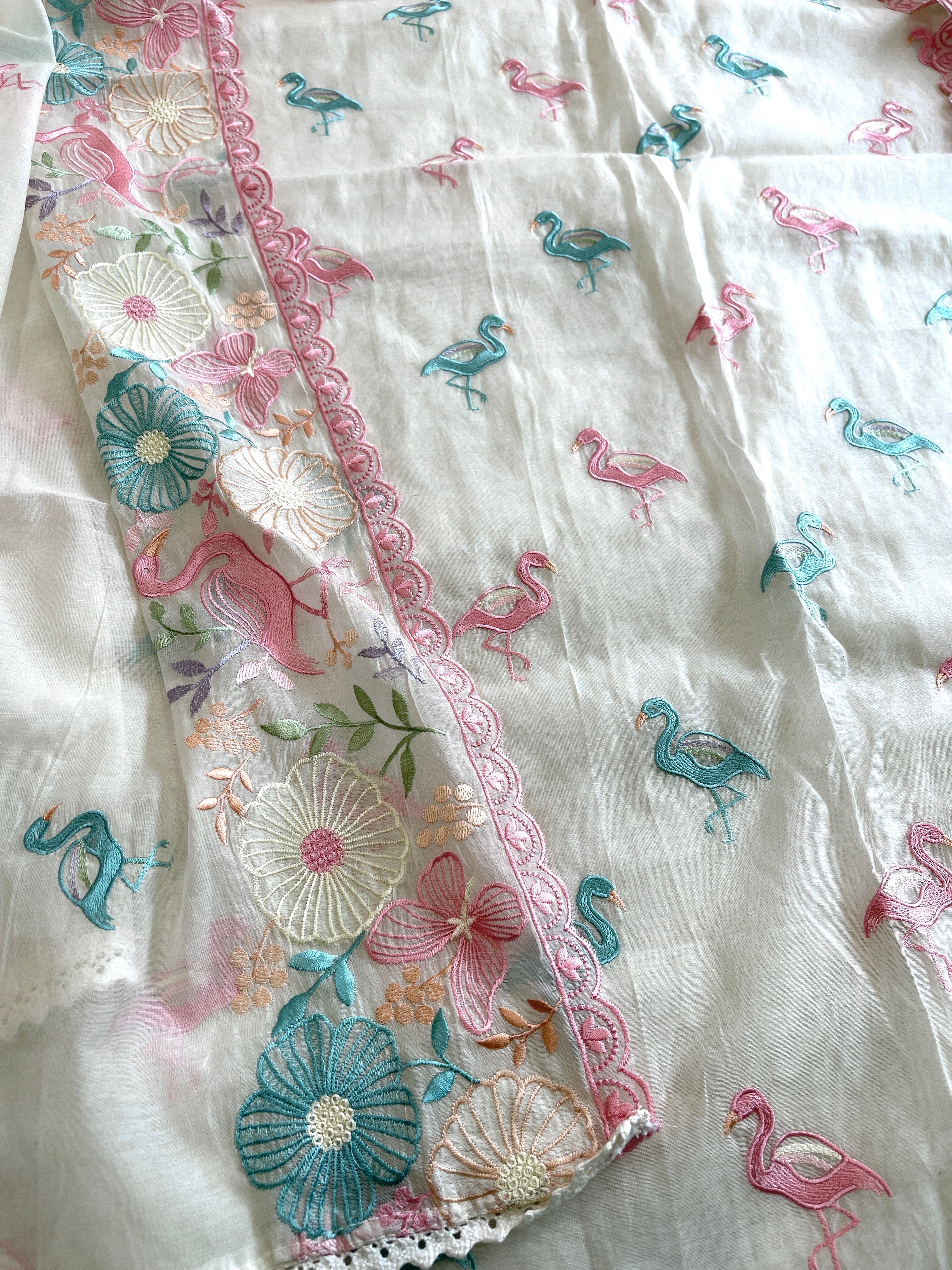 Suit Set with Flamingo and Floral Embroidery in Chanderi - Masakalee