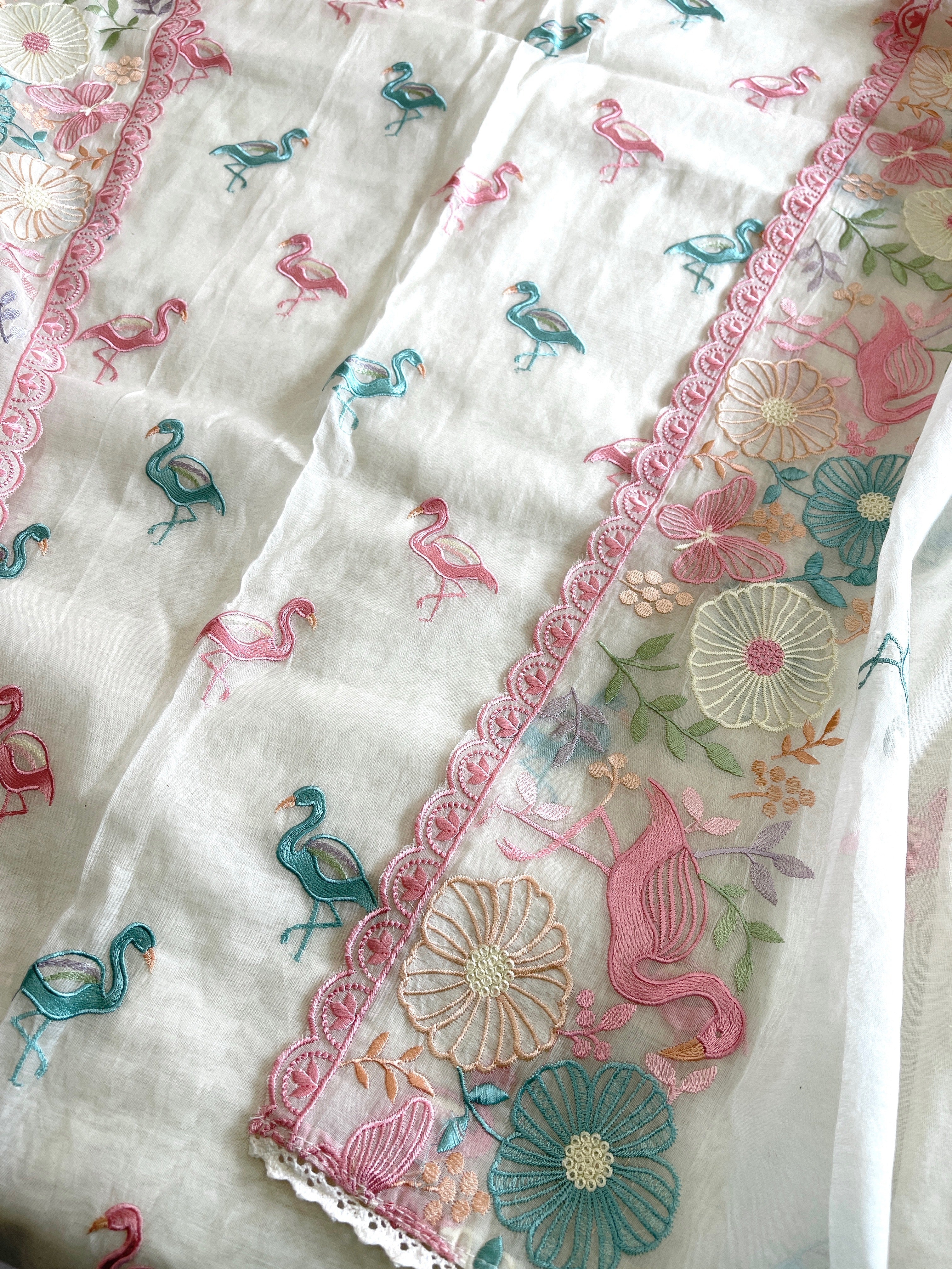 Suit Set with Flamingo and Floral Embroidery in Chanderi - Masakalee