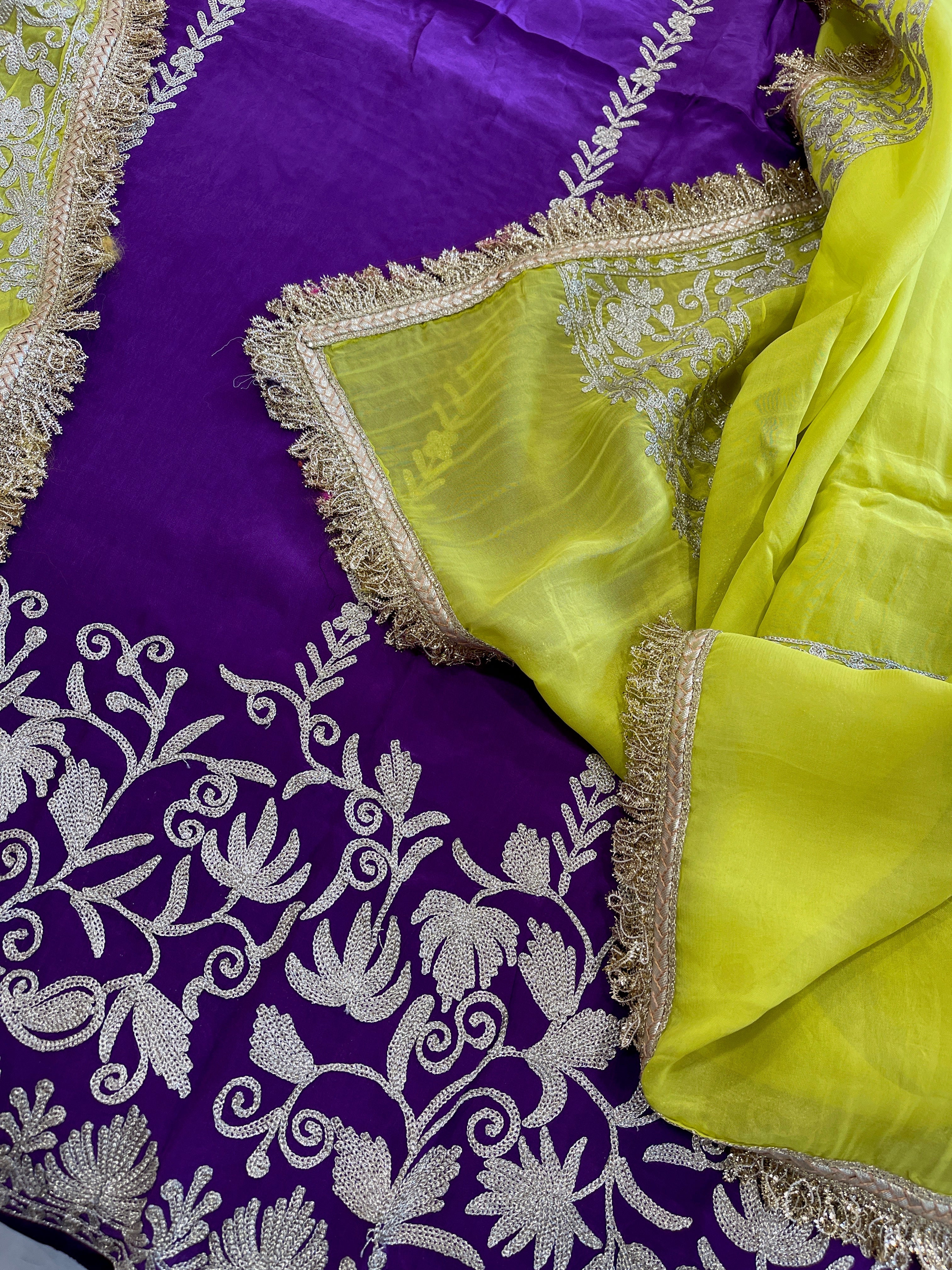 Suit Set with Kashmiri Tilla Work in Crepe - Masakalee
