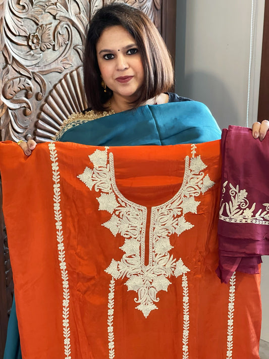 Suit Set with Kashmiri Tilla Work in Crepe - Masakalee