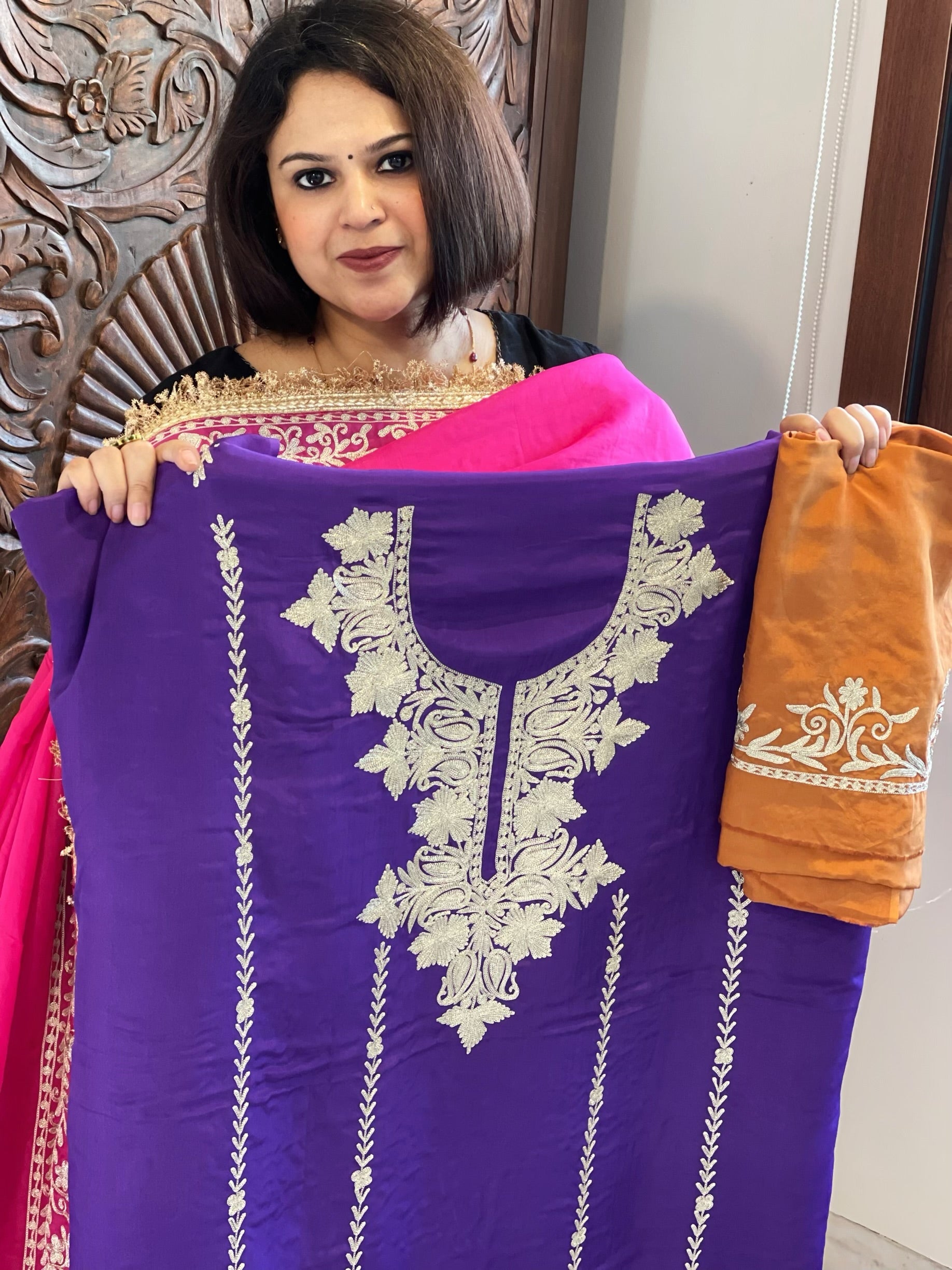 Suit Set with Kashmiri Tilla Work in Crepe - Masakalee