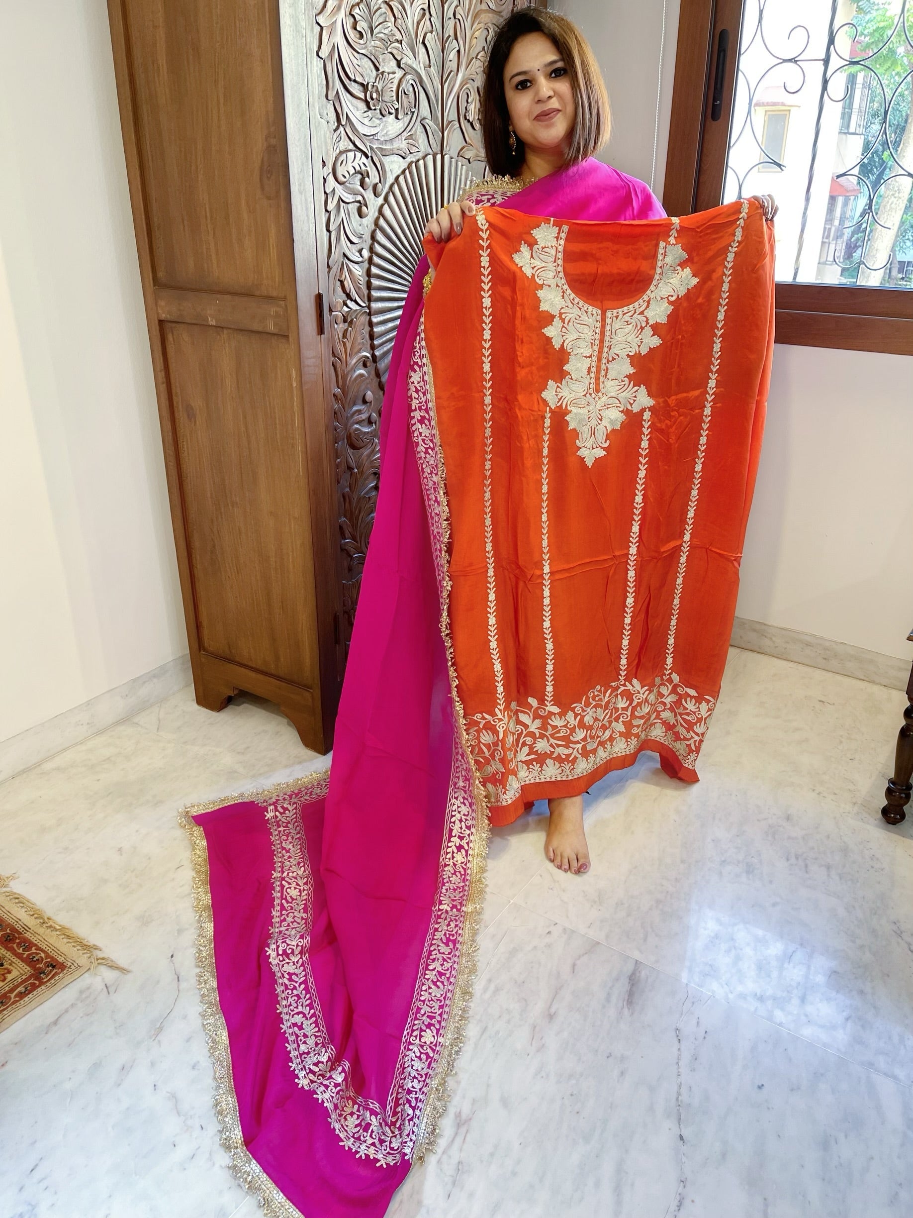 Suit Set with Kashmiri Tilla Work in Crepe - Masakalee