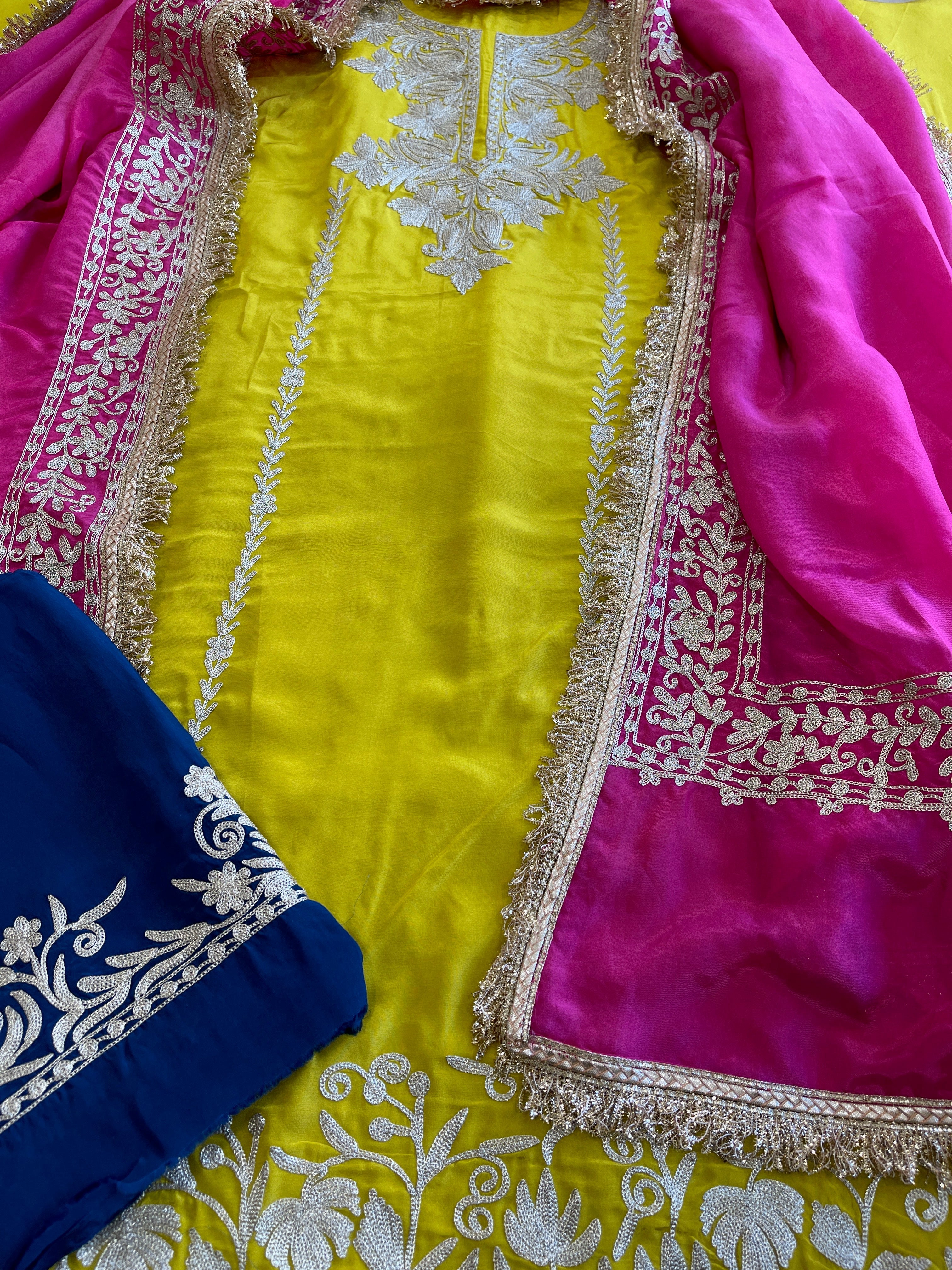 Suit Set with Kashmiri Tilla Work in Crepe - Masakalee