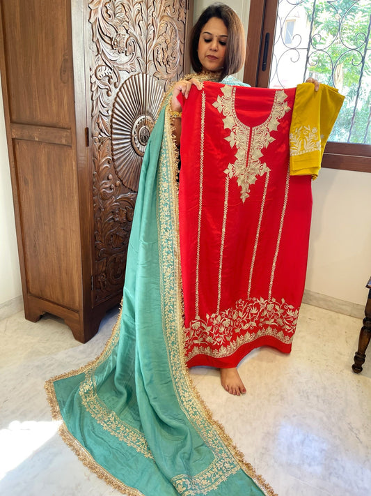 Suit Set with Kashmiri Tilla Work in Crepe - Masakalee
