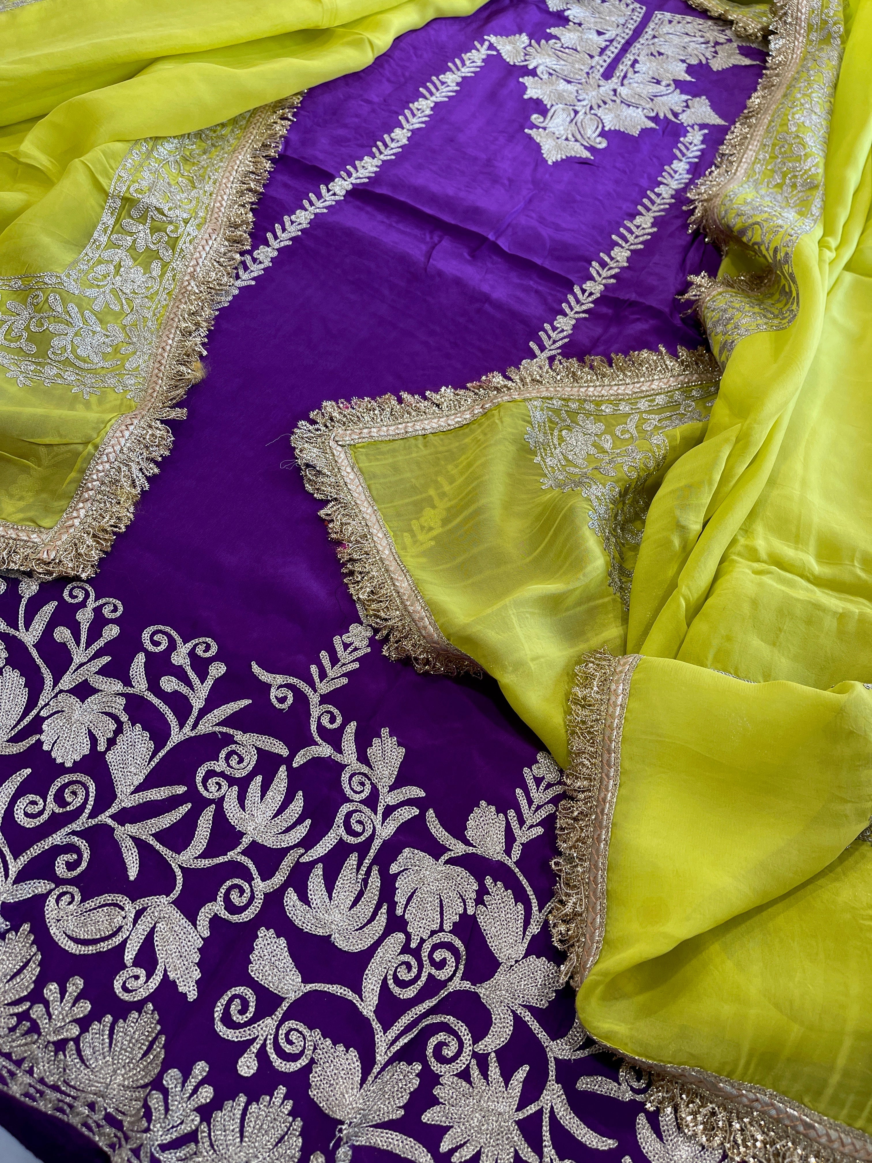 Suit Set with Kashmiri Tilla Work in Crepe - Masakalee