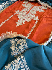 Suit Set with Kashmiri Tilla Work in Crepe - Masakalee