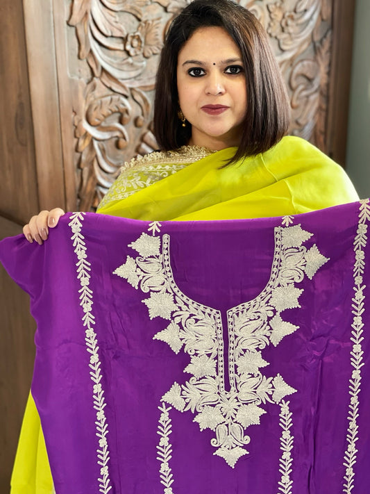 Suit Set with Kashmiri Tilla Work in Crepe - Masakalee
