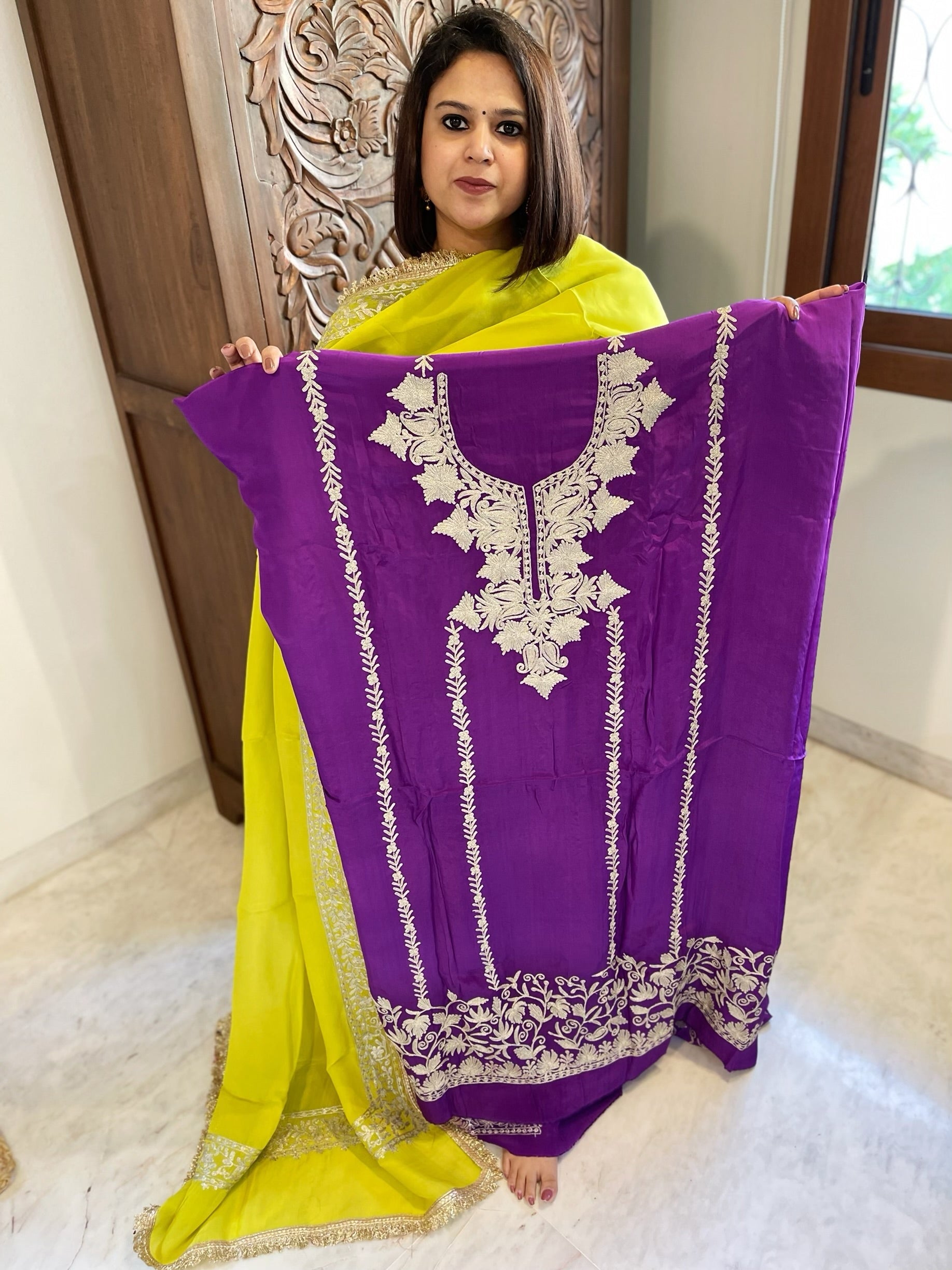 Suit Set with Kashmiri Tilla Work in Crepe - Masakalee