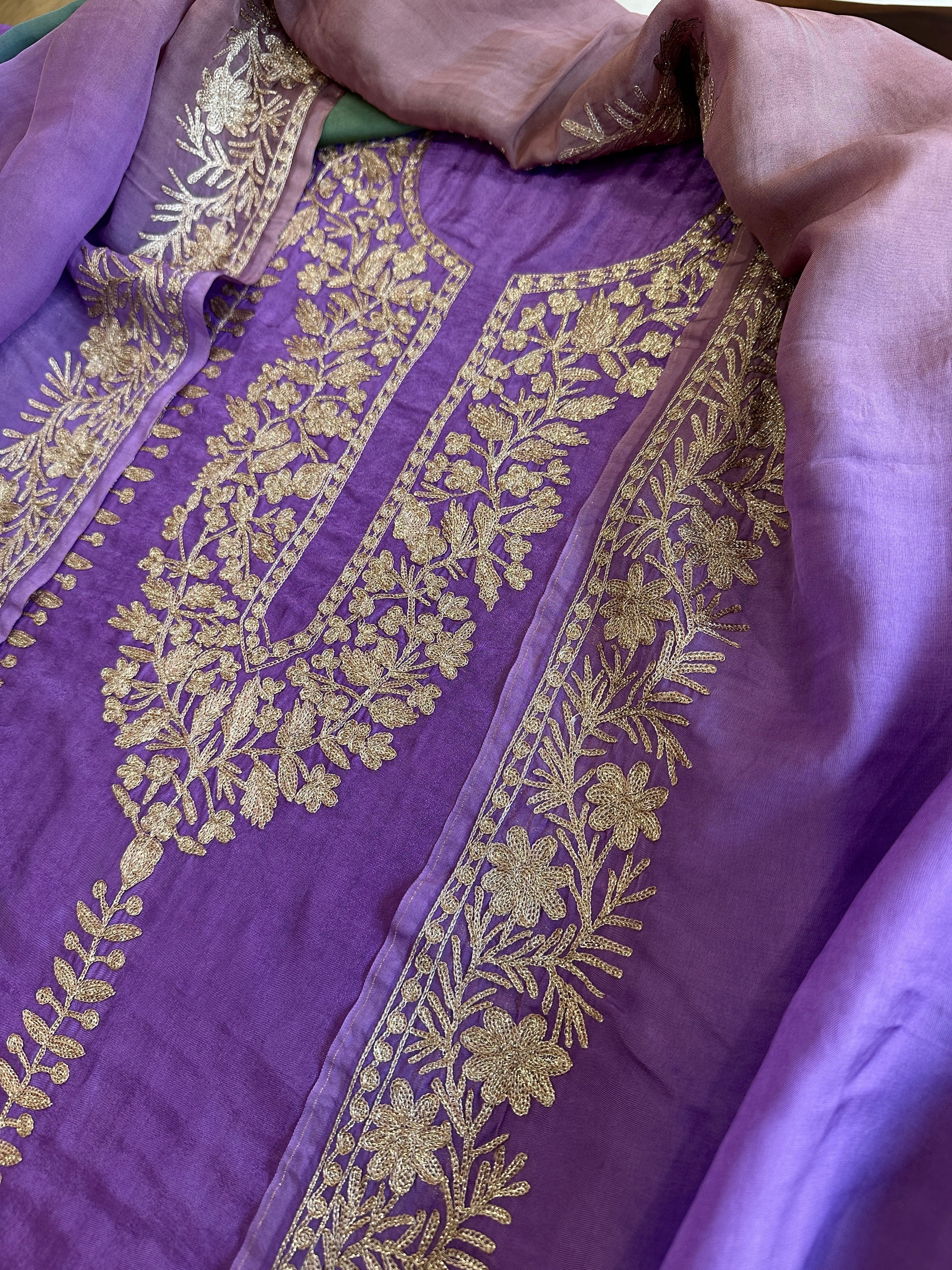 Suit Set with Kashmiri Tilla Work in Dola Silk - Masakalee