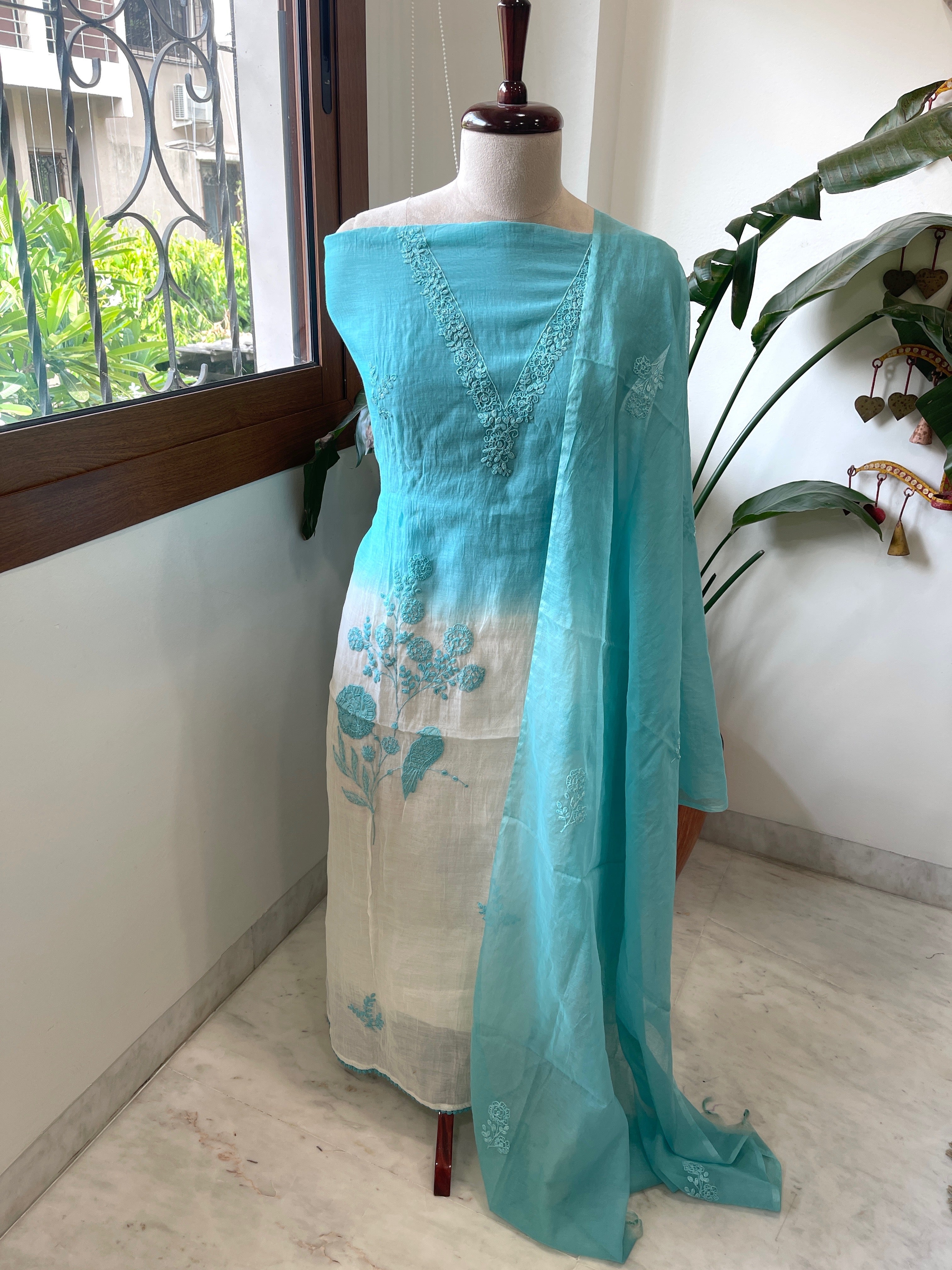 Suit Set with Thread Embroidery in Mul Chanderi - Masakalee