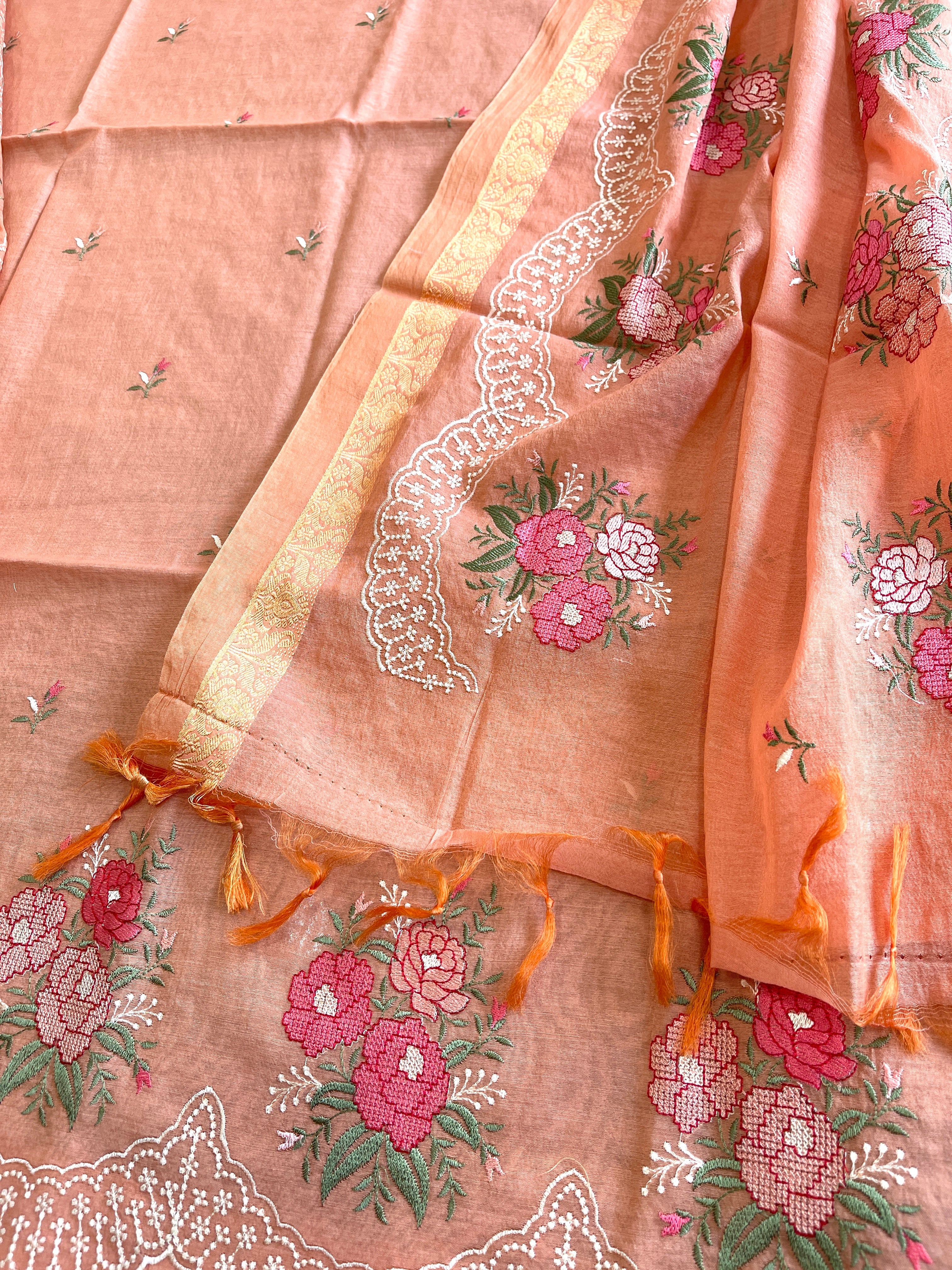 Suit Set with Thread Embroidery in Mul Chanderi - Masakalee