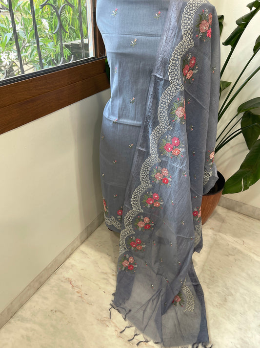 Suit Set with Thread Embroidery in Mul Chanderi - Masakalee
