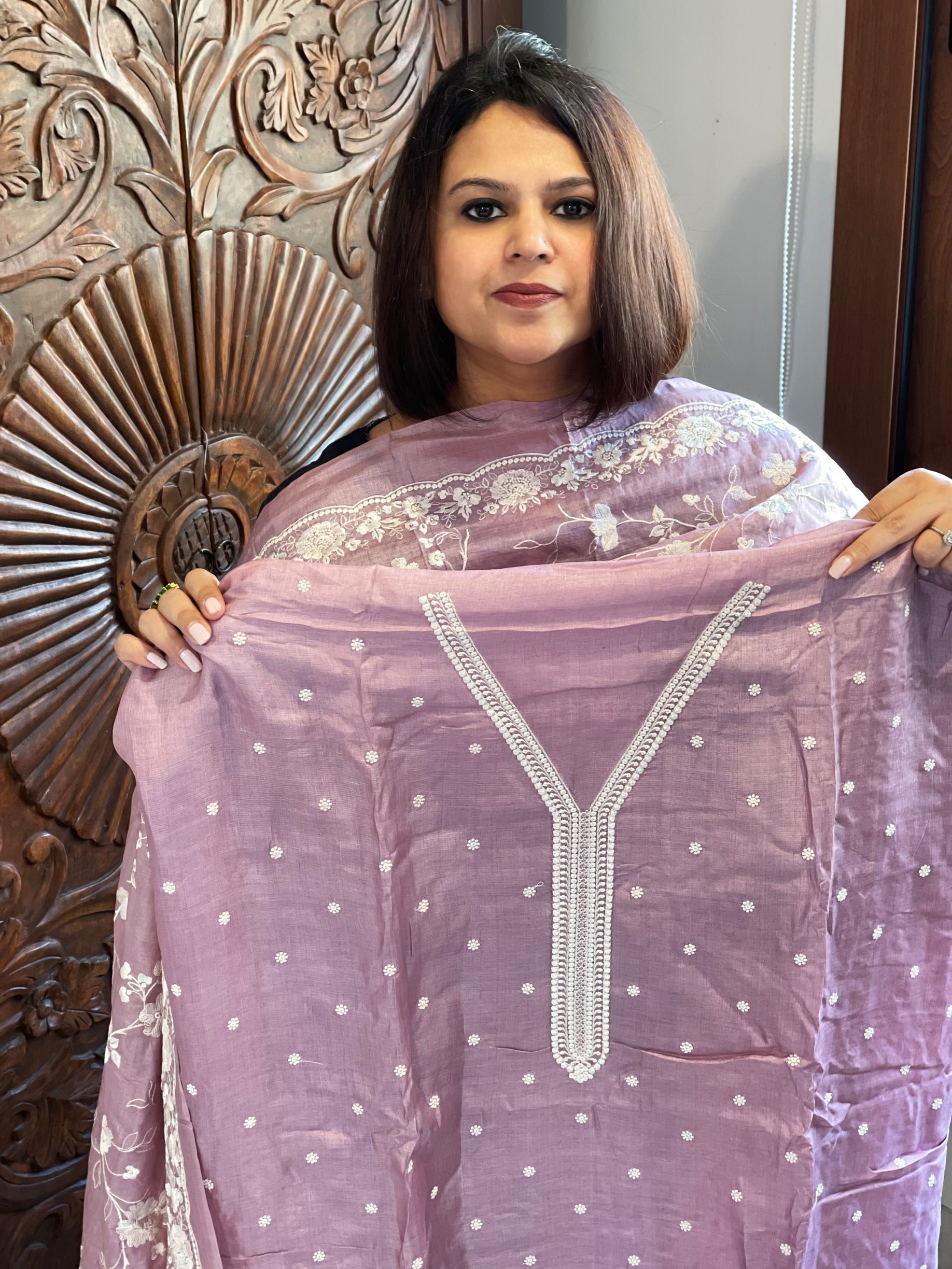 Suit Set with Thread Embroidery in Pure Tussar Silk - Masakalee