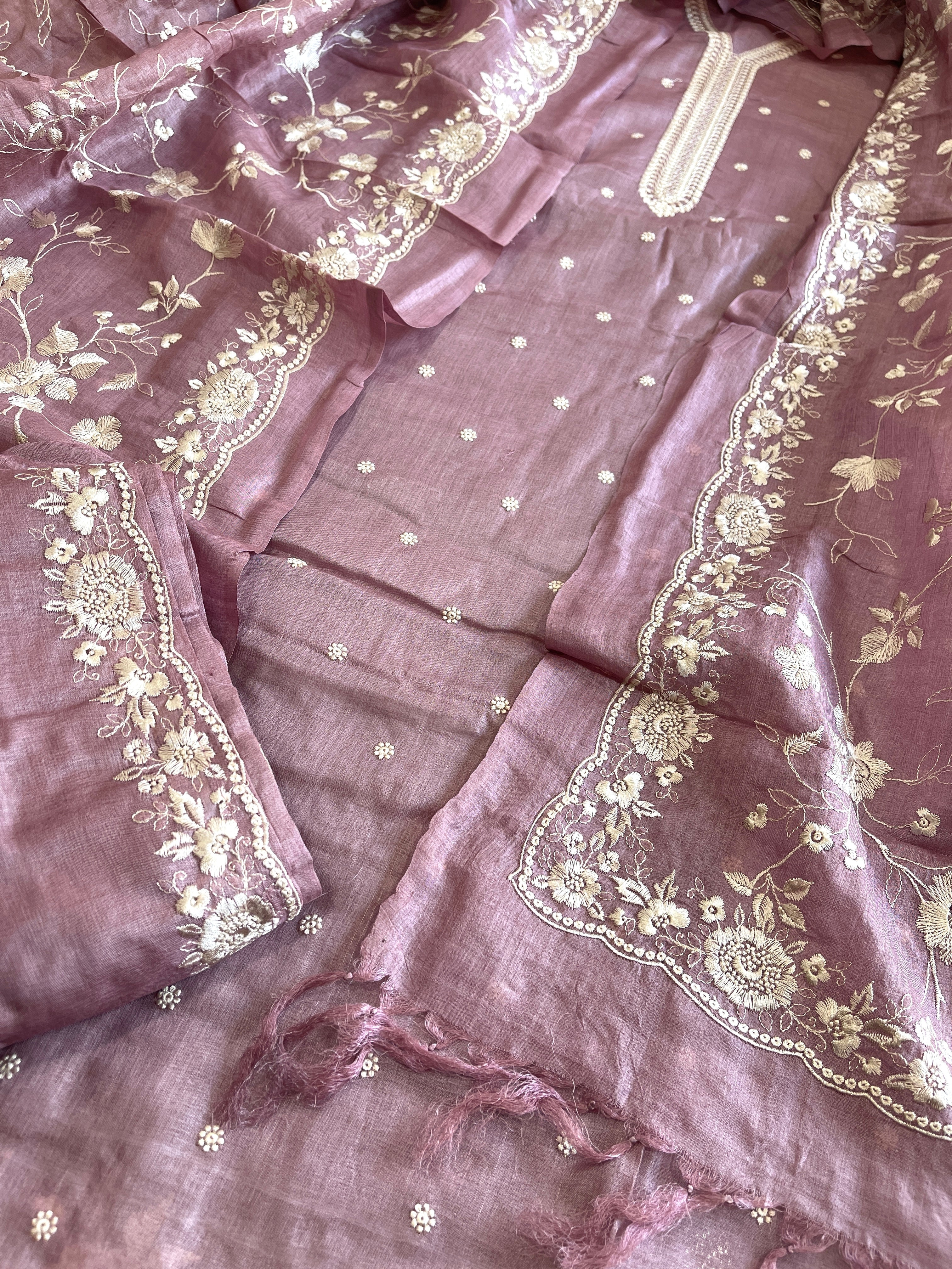 Suit Set with Thread Embroidery in Pure Tussar Silk - Masakalee