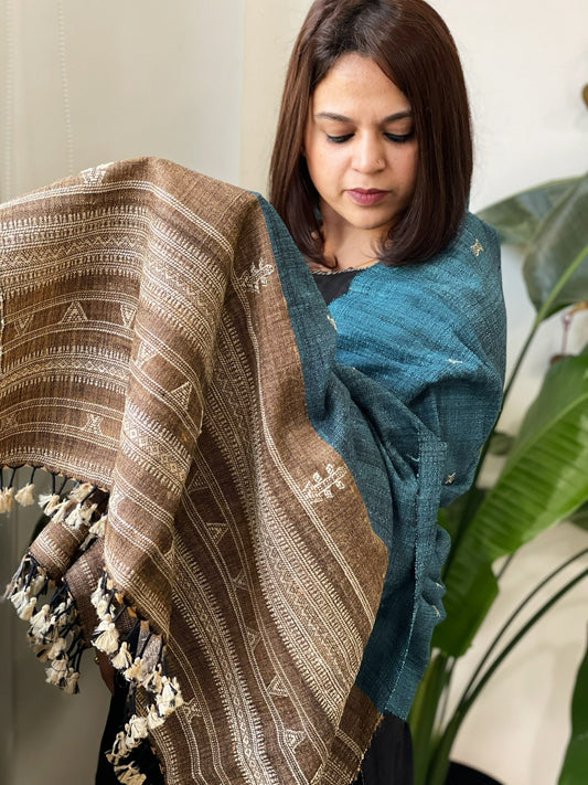 Teal Handwoven Bhujodi Shawl in Pure Tussar and Wool - Masakalee