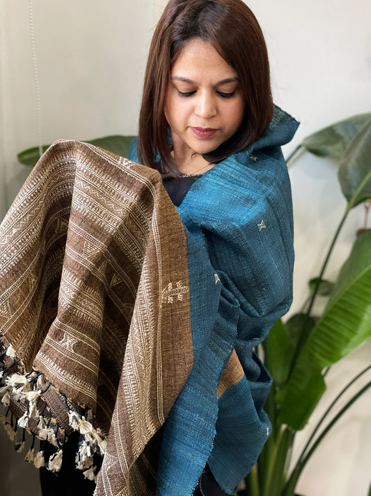 Teal Handwoven Bhujodi Shawl in Pure Tussar and Wool - Masakalee